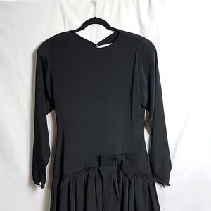 VINTAGE.. 100% silk black dress..